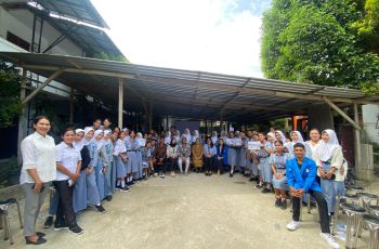 Menginspirasi Generasi Muda: Sains Biomedis Laksanakan Sosialisasi di SMKS Kesehatan Ambon (Yayasan Tiant Mandiri)